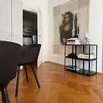 Aussergewoehnlich Schoenes Zimmer In Muenchen-Schwabing